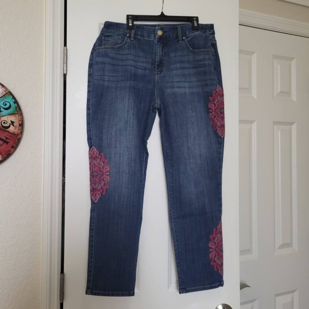 Chico's Embroidered Girlfriend So Slimming Ankle Jeans, Women's, Size 1P, 8/M
